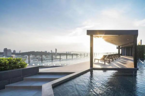 The Base Central in Downtown Pattaya